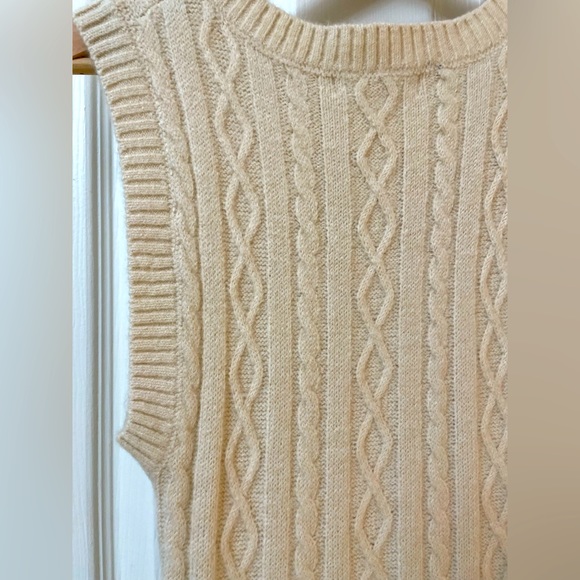 Cozy Cable Knit Sweater Dress - great under a blazer - Picture 1 of 9